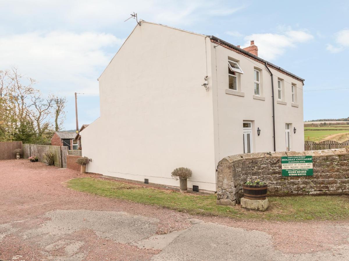 St Cuthbert'S Cottage Beal Exterior photo